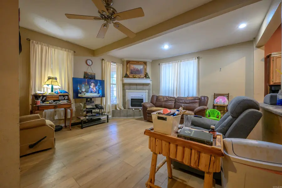 548 S Broad Street, Batesville, AR 72501 - #3