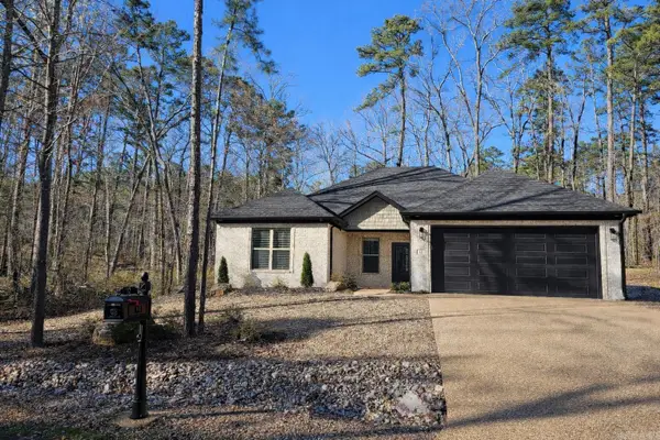 12 Sacedon Lane, Hot Springs Village, AR 71909