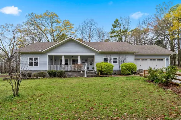 200 Autumn Oaks Dr, Bismarck, AR 71929