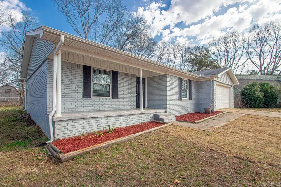 16 Carmen Court, Jacksonville, AR 72223 - #3