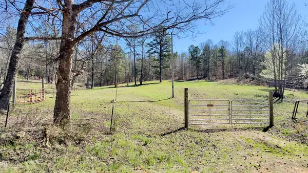 22 Red Lamb Road, Melbourne, AR 72556