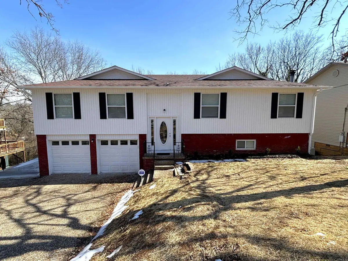 322 E Lee Avenue, Sherwood, AR 72120 - #1