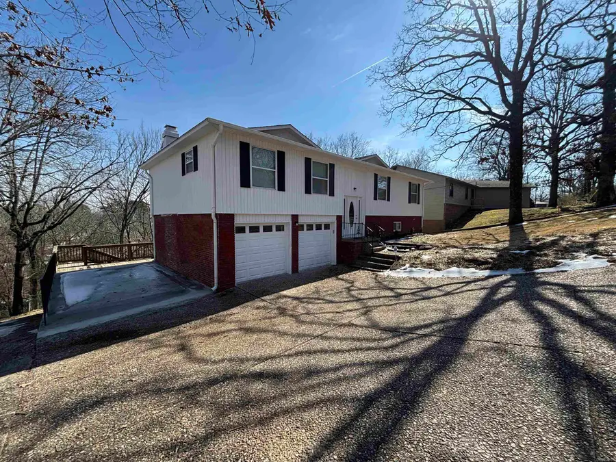 322 E Lee Avenue, Sherwood, AR 72120 - #2