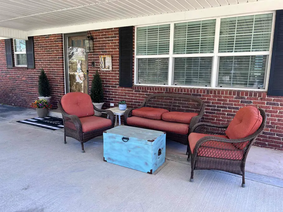 108 E Victory Street, Star City, AR 71667 - #2