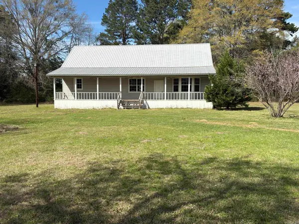 140 Wall Street, McLeod, TX 75565