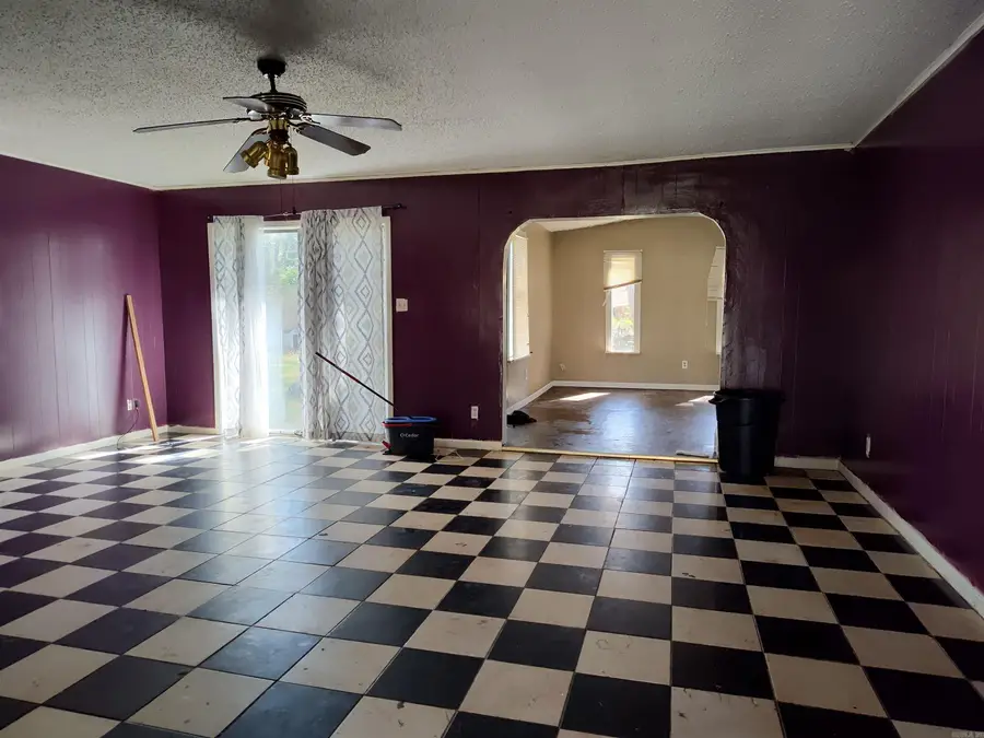 2303 Gaines Street, El Dorado, AR 71730 - #2