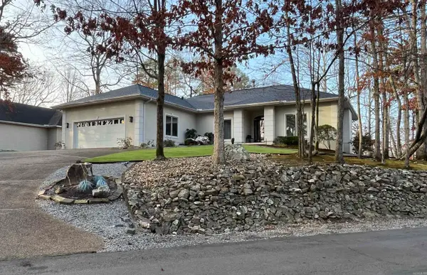 35 Hartura Way, Hot Springs Village, AR 71909