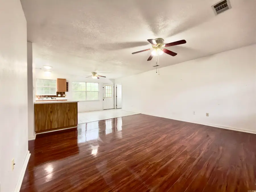 1309 Charles St, Paragould, AR 72450 - #2