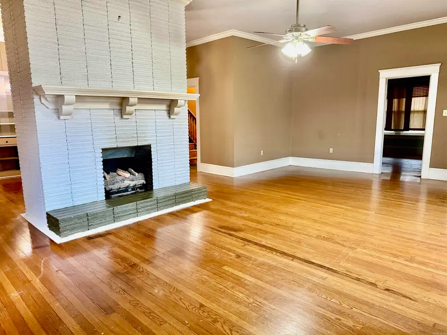 1087 E College Street, Batesville, AR 72501 - #3