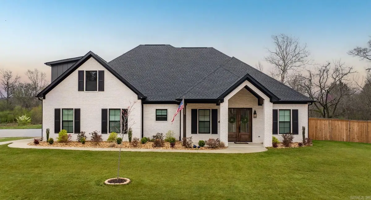 8036 N Shoreline Boulevard, Benton, AR 72019 - #1