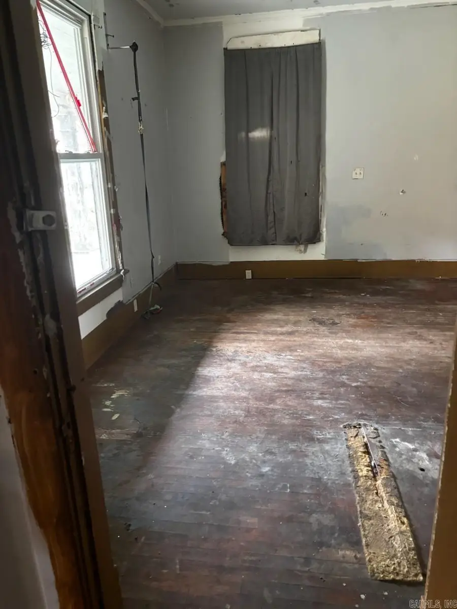 315 W 15th Avenue, Pine Bluff, AR 71601 - #3