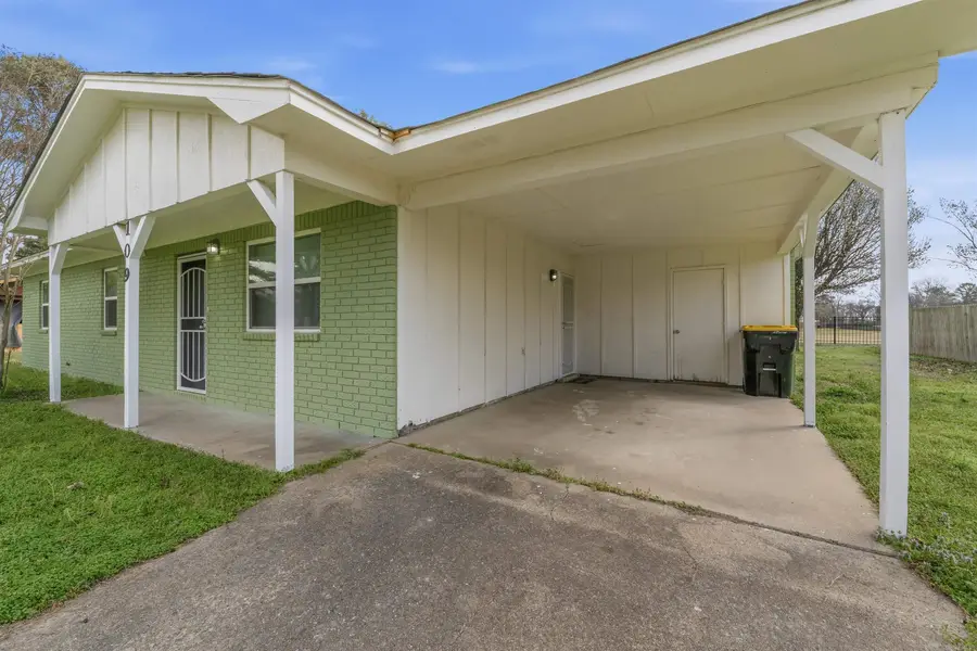 109 Jason Street, England, AR 72046 - #2