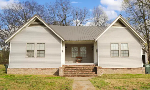 512 N Slemons Street, Monticello, AR 71655
