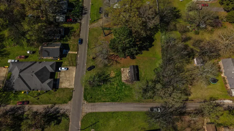 400 W Bennett Street, Morrilton, AR 72110 - #3