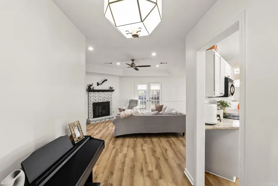 112 Diamond Pointe, Maumelle, AR 72113 - #3