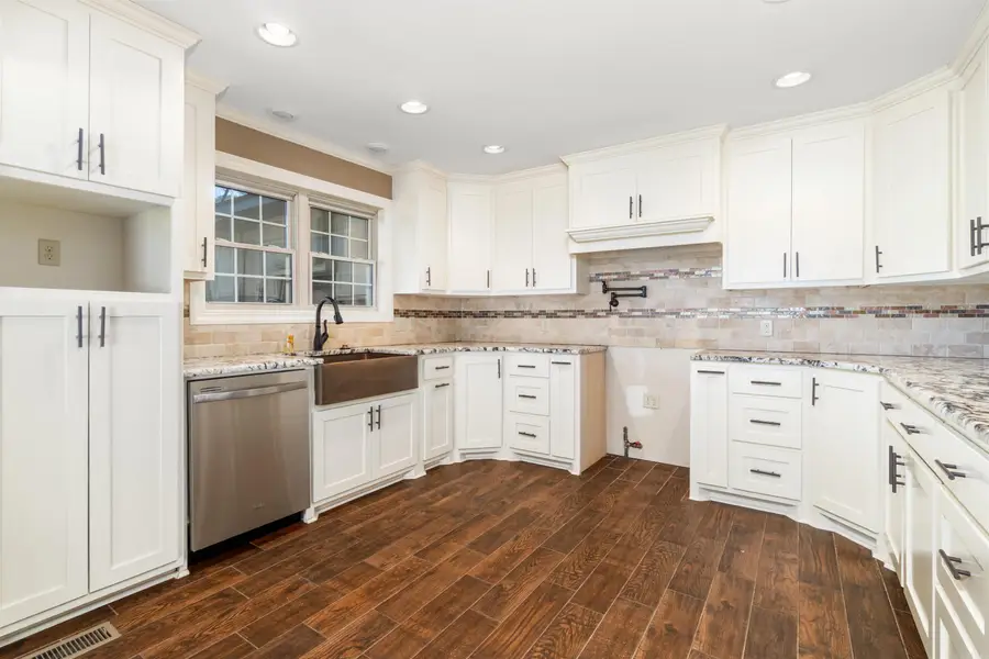 409 Audubon Street, Hot Springs, AR 71913 - #2