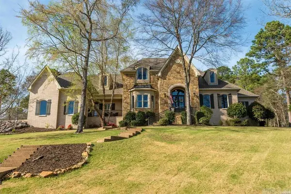 302 Oak Shores Circle, Hot Springs, AR 71913