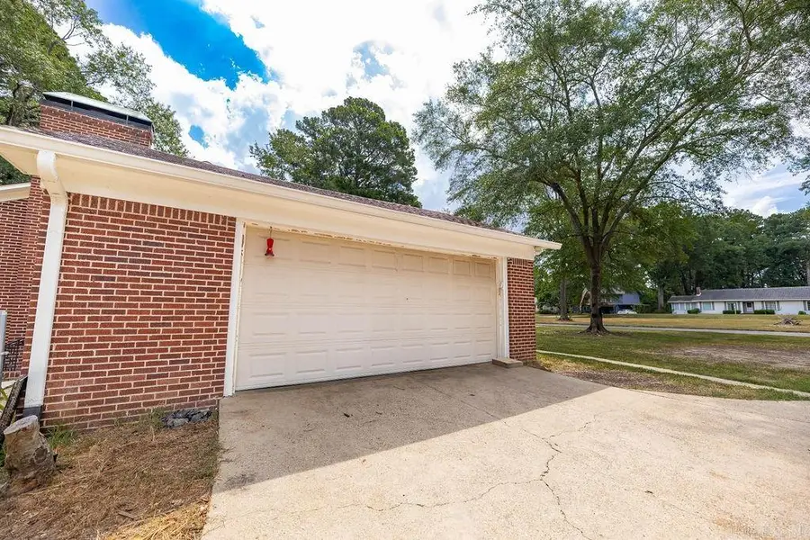 410 Maple Hill Street, El Dorado, AR 71730 - #3