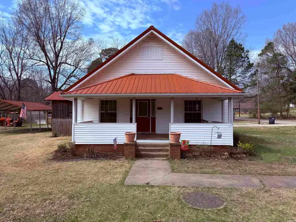 217 S 12th Avenue, Piggott, AR 72454