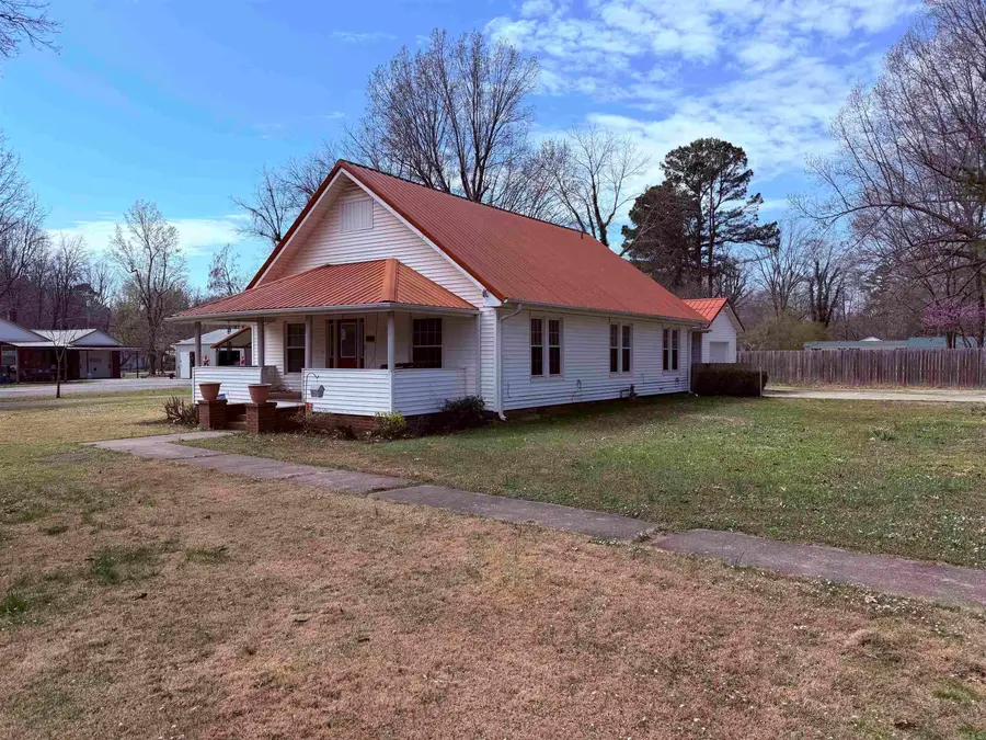 217 S 12th Avenue, Piggott, AR 72454 - #3