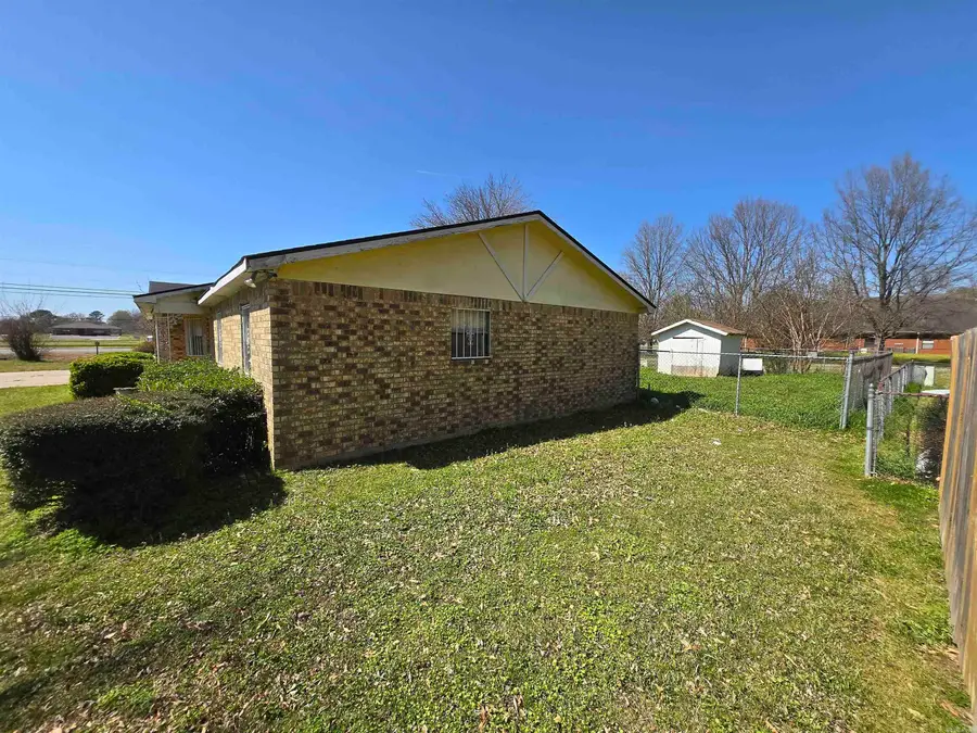 Address Withheld By Seller, Stuttgart, AR 72160 - #3