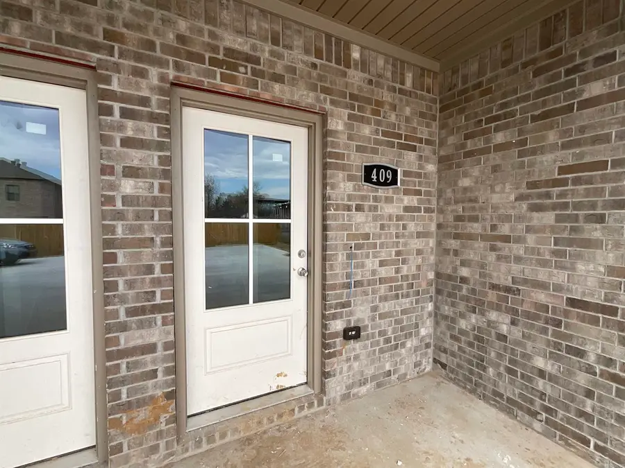 409 & 411 E Center Street, Jacksonville, AR 72076 - #3