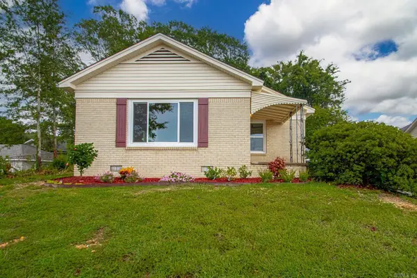 111 N 1st Street, Benton, AR 72015