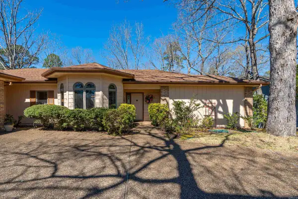 36 Encantado Way, Hot Springs Village, AR 71909