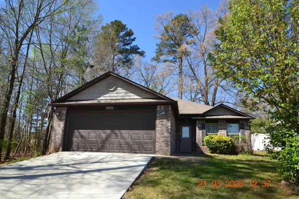 2600 Chapel Creek Drive, Benton, AR 72015
