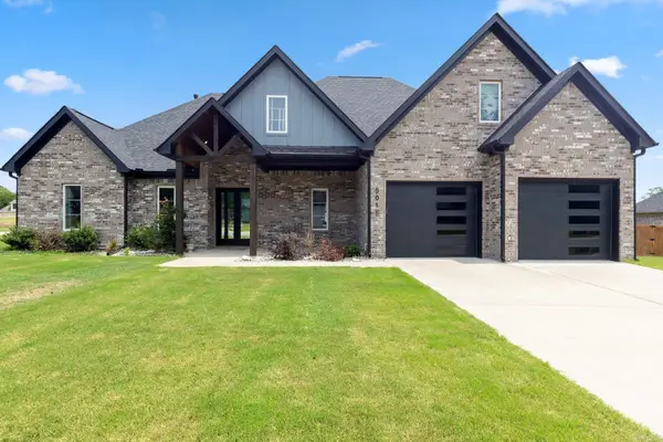 5015 Castaway Bay, Benton, AR 72019