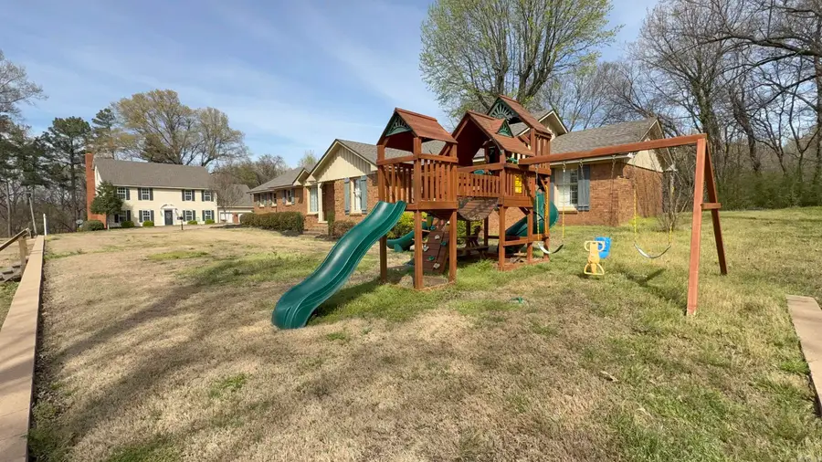 4 Carroll Cv, Forrest City, AR 72335 - #3