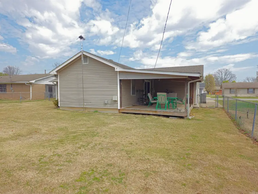 602 N 12th Street, Paragould, AR 72450 - #2