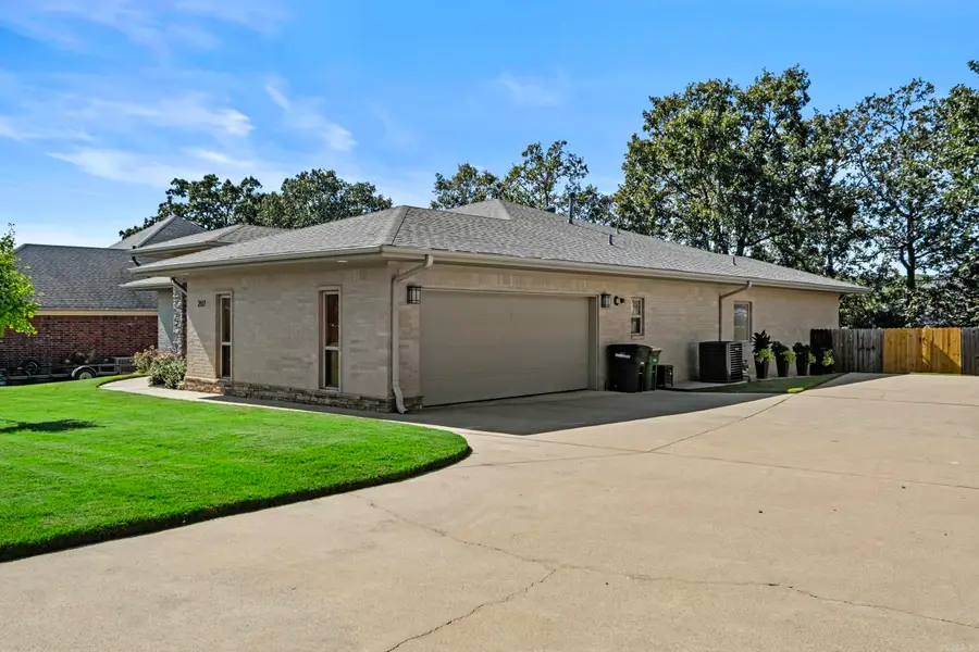 2117 Ingleside Drive, Sherwood, AR 72120 - #3
