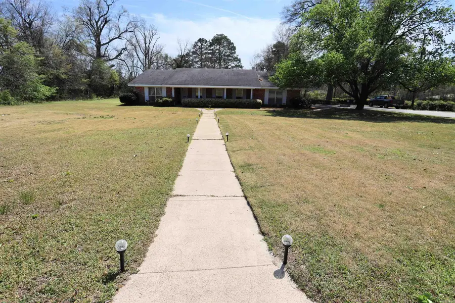 307 W 4th, Fordyce, AR 71671 - #2