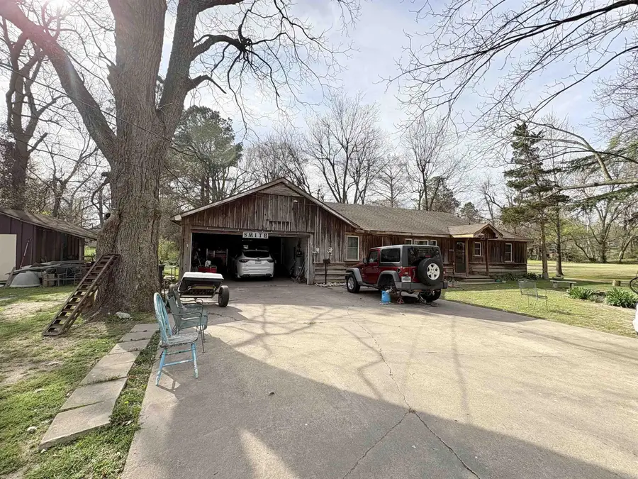 616 N 2nd Avenue, Piggott, AR 72454 - #2