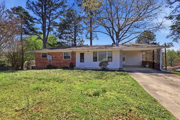 331 Lakeshore Drive, Hot Springs, AR 71913