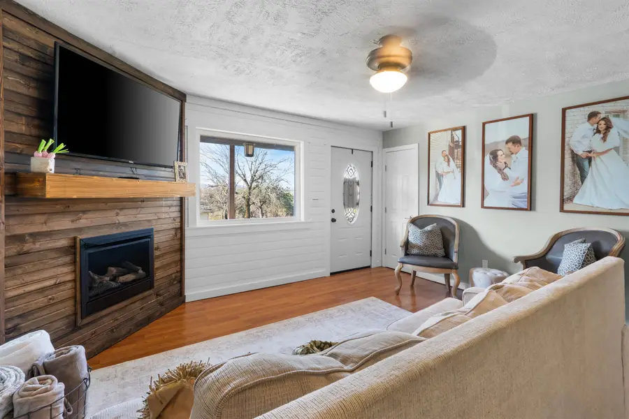 613 E 1st Street, Calico Rock, AR 72519 - #3