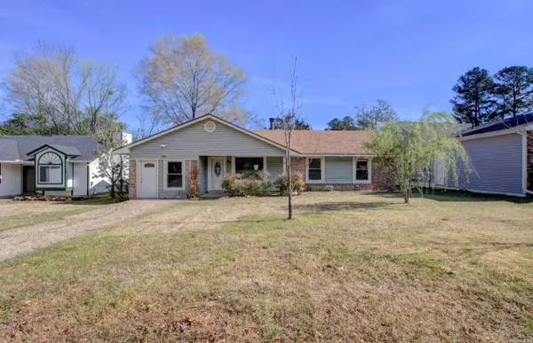 36 Kingspark Drive, Maumelle, AR 72113