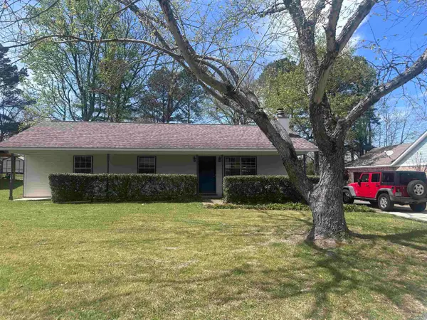 504 Green Oak Lane, White Hall, AR 71602