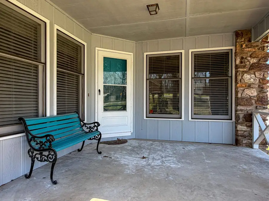 84 Powhatan Drive, Cherokee Village, AR 72529 - #2