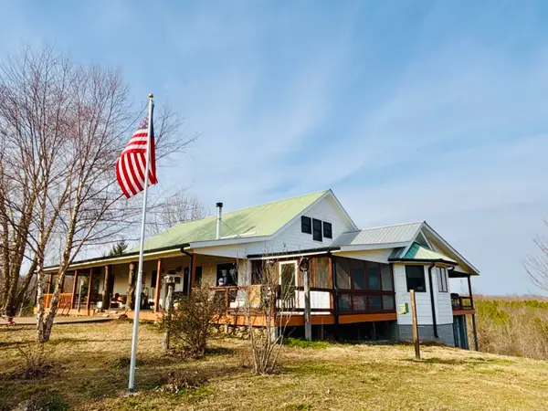 1915 Ridge Road, Mountain View, AR 72560