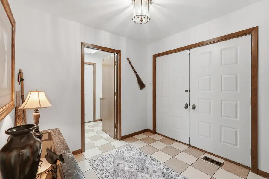 1190 Cambridge Circle, Benton, AR 72019 - #2