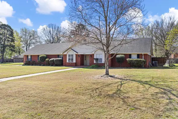 2303 W 5th Street, Russellville, AR 72801