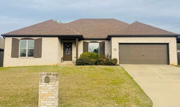 803 Adamson Dr, Searcy, AR 72143