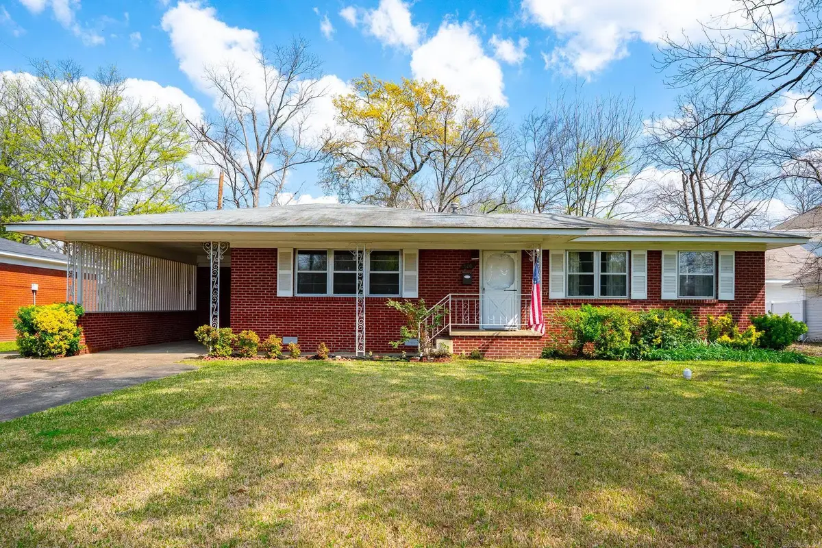 820 Ash Street, Conway, AR 72034 - #1