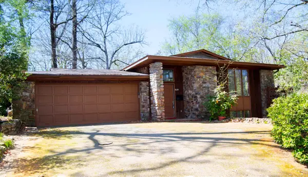 2620 N Taylor St, Little Rock, AR 72207