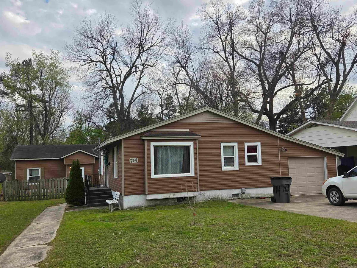 712 & 714 W. Main Street, Paragould, AR 72450 - #1