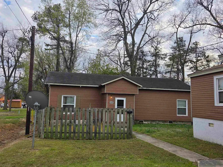 712 & 714 W. Main Street, Paragould, AR 72450 - #3