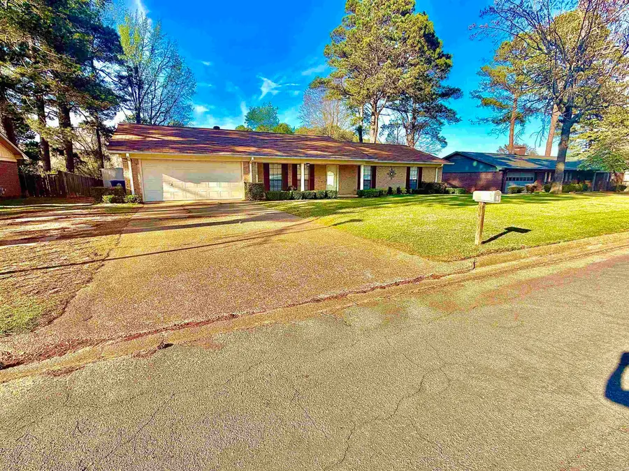 1354 Camellia Drive, Camden, AR 71701 - #2