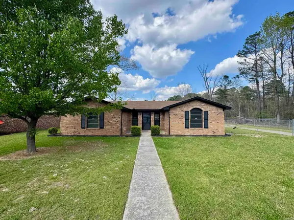 5923 Davis Drive, Pine Bluff, AR 71603